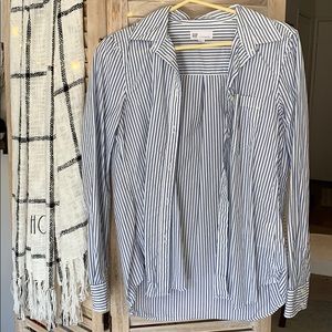 Gap Fitted Boyfriend Shirt
